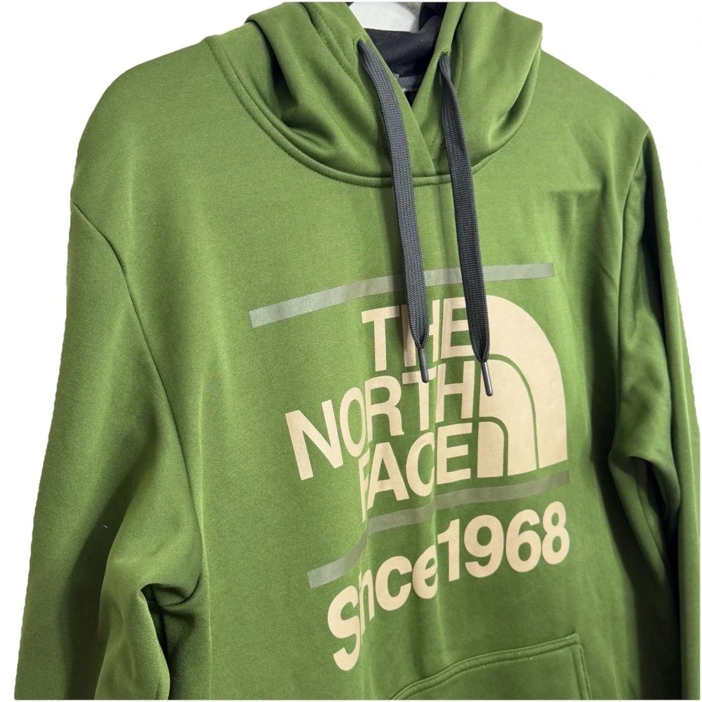 The North Face Men's Green Nylon Pullover‎ Hoodie Size M